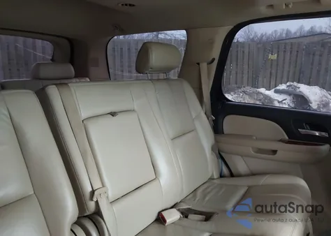 2008 Chevrolet Tahoe Hybrid z USA, uszkodzony, nr VIN 1GNFK13588R218770